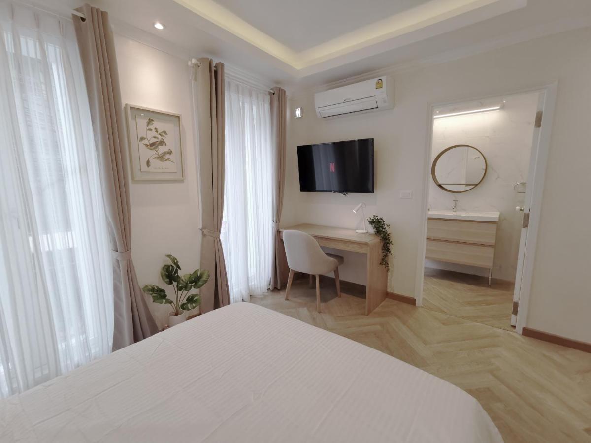 Double Bed Hotel Bangkok Esterno foto