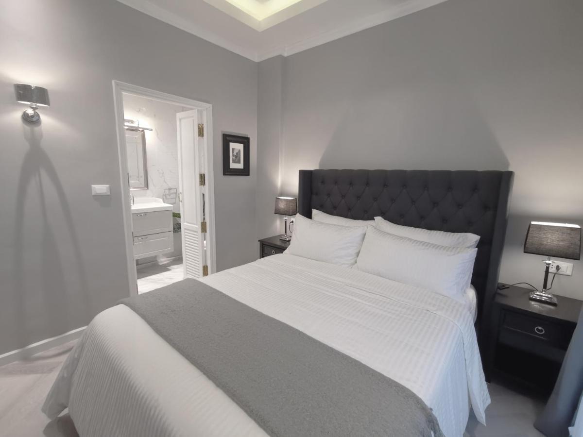 Double Bed Hotel Bangkok Esterno foto