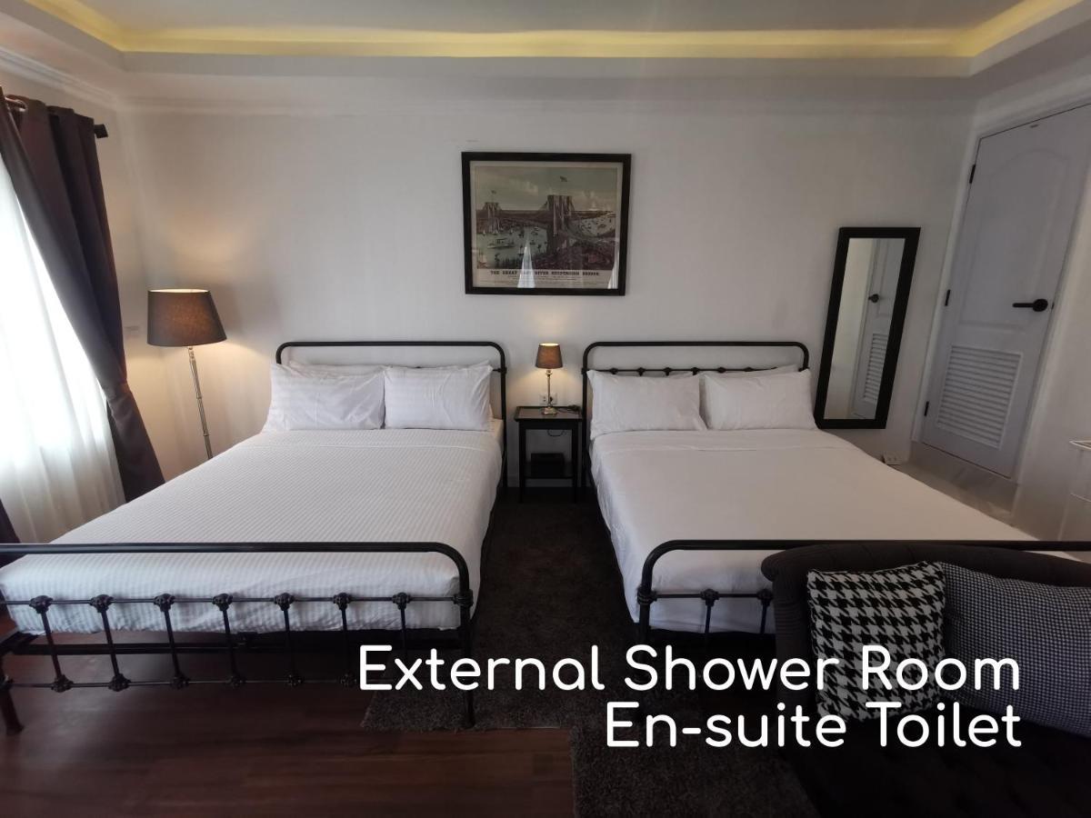 Double Bed Hotel Bangkok Esterno foto